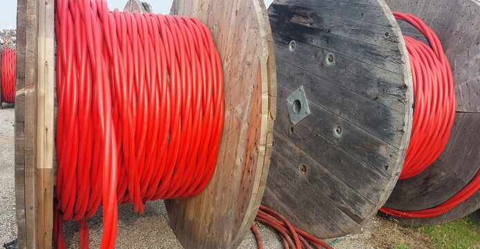 BIG High-voltage cable drum also called Electrical conductor reel with red cables
