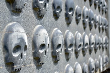 Skull wall