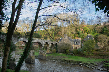 L'aqueduc du Guindy dans le Trégor - Bretagne France 
