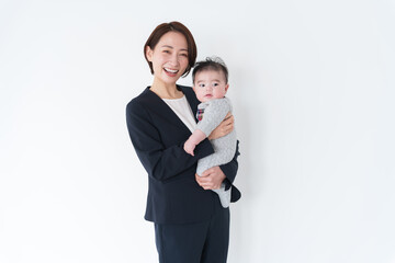 赤ちゃんとワーキングマザー