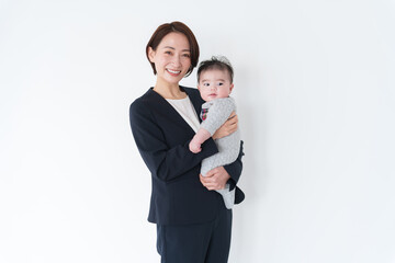 赤ちゃんとワーキングマザー