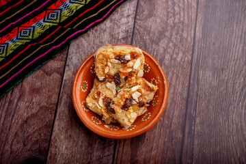 capirotada o pudin, postre tradicional mexicano