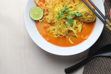 Khao Soi Kai, Thai noodle soup with coconut milk