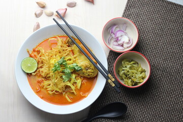 Khao Soi Kai, Thai noodle soup with coconut milk