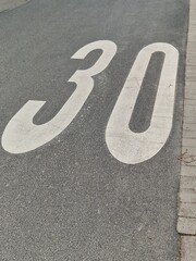 30-Zone - Geschwindigkeitsbegrenzung 3