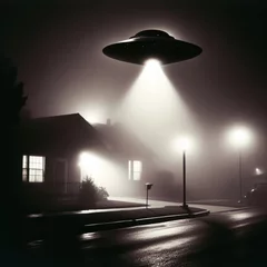 Fototapeten UFOs (Unidentified Flying Objects) visit us in misty nights © robfolio
