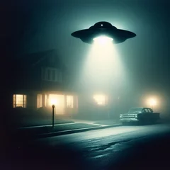 Crédence de cuisine en verre imprimé UFO UFOs (Unidentified Flying Objects) visit us in misty nights