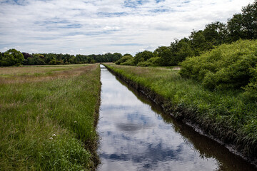 Fototapeta na wymiar Landscape with Canal near Rellingen