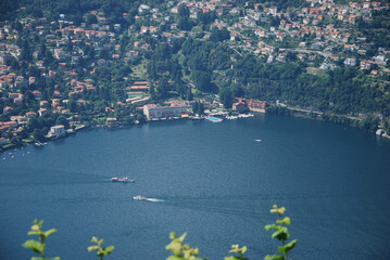Villa d'Este a Cernobbio sul lago di Como, visti dal Faro Voltiano di Brunate.