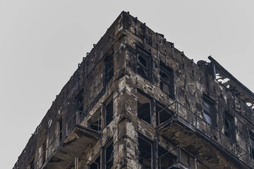 Edificio calcinado enValencia, Febrero de 2024