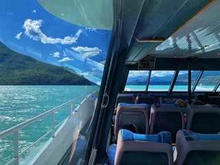 Photo sur Plexiglas Cerro Torre A view from a boat on Lago Argentino Glaciar Spegazzini, Argentina