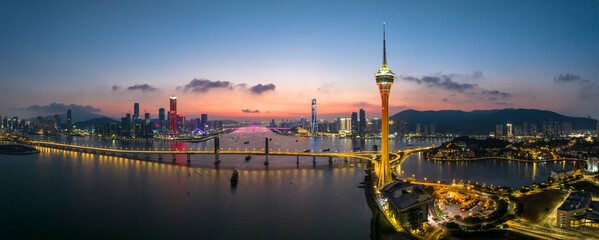 Naklejka premium Macau Tower and Sai Van Bridge at Night
