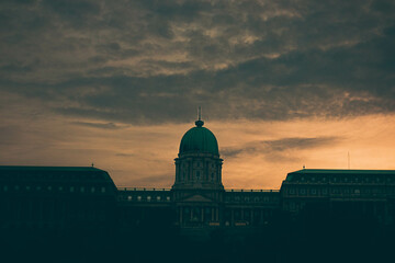Fototapeta premium Buda Castle at sunset