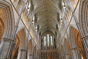 Fototapeta premium Interior of Southwark cathedral in London 