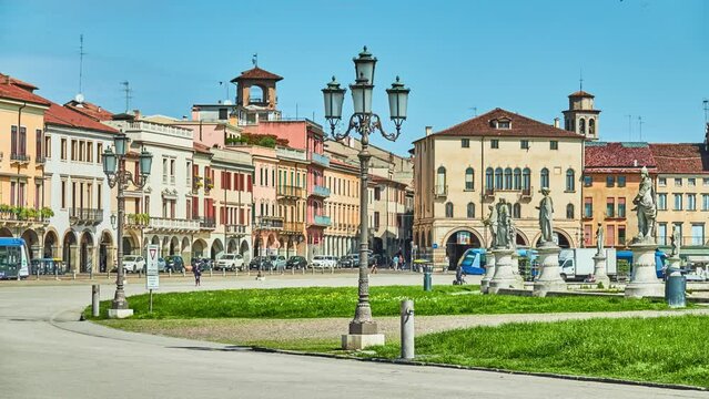 Statues Publius Clodius Trasea Peto and Torquato Tasso. Prato della Valle is elliptical square in Padova, Italy. It is largest square in Italy, and one of largest in Europe.