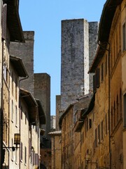 Les maisons-tours de la ville médiévale de San Gimignano en Toscane 