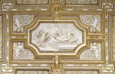 The golden ceiling, Basilica di Santa Maria Maggiore, italy. - 2017