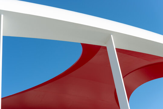 straight and curvy edges of Cherry Street North Bridge designed by Entuitive, schlaich bergermann partner (sbp), and Grimshaw Architects, Port Lands, on the Toronto waterfront east 