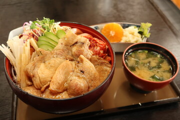 肉丼
