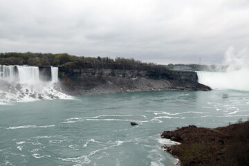 Horseshoe waterfall view from the canadian side - Niagara fall - Ontario - Canada