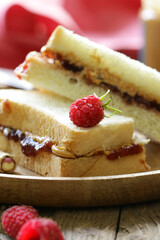 traditional peanut butter and jelly sandwich