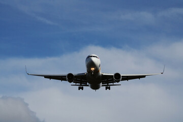 Airliener im Anflug auf Frankfurt