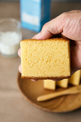 벌꿀과 계란을 듬뿍넣은 일본 나가사키 카스테라