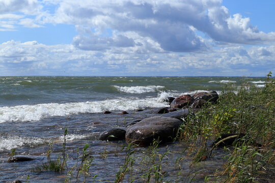 Lake V&auml;nern. Summer day. Hindens rev, Sweden, Scandinavia, Europe.