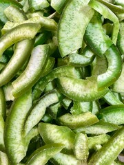 Dehydrated Green Grapefruit In Strips.