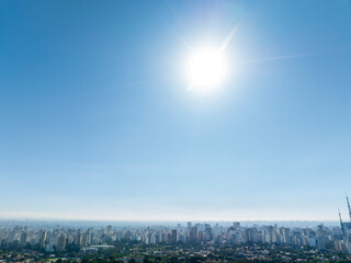 Fototapeta premium Foto aérea da região de Pinheiros em São Paulo, proxima ao cemitério do Araxá e tambem da avenida Paulista