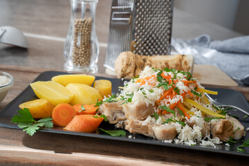 Krenfleisch oder Steirisches Wurzelfleisch