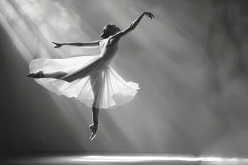 Tableaux ronds sur aluminium brossé École de danse Graceful Ballet Dancer Leap with Sunlight Reflecting on Shimmering Costume, Embodying Elegance and Movement Concept
