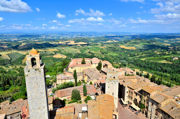 Fototapeta na wymiar View of the hill town of San Gimignano from its medieval towers, Tuscany, Italy