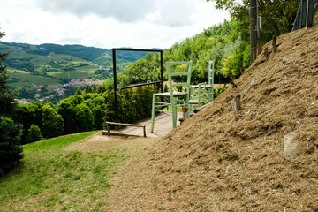 Le Sedie giganti di Cossano Belbo in provincia di Cuneo, Piemonte, Italia.