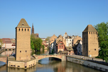 Vue sur les ponts couverts et la petite France à Strasbourg, France