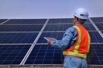 太陽光発電施設・メンテナンス作業のエンジニア