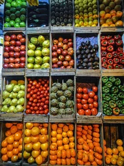 Rolgordijnen fruit and vegetables stand © Niko