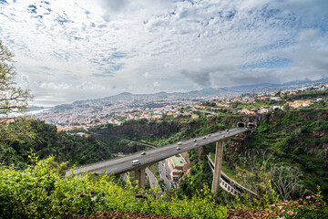 Fototapeta premium bridge over the town