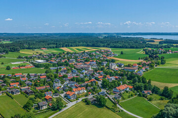 Herrlicher Sommertag rund um Breitbrunn am Chiemsee in Oberbayern