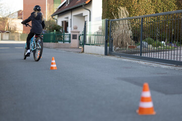 Kind Fahrrad Parcours