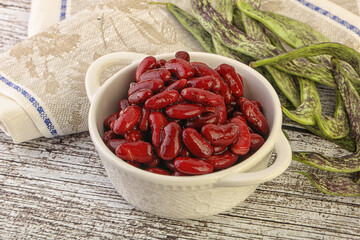 Baked red canned bean in the bowl