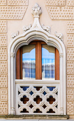 Window in Moorish style, architectural detail