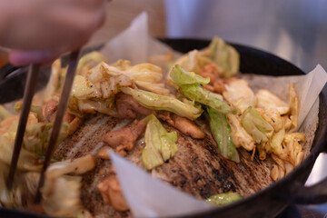 キャベツと鶏肉の炒めもの