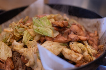 キャベツと鶏肉の炒めもの