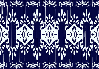 24030401 Traditional seamless embroidery pattern