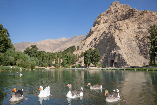 Taq-e Bostan