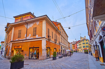 Evening stroll on Corso Giuseppe Mazzini, Cremona, Italy