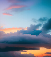 Cielo con nubes de hermosos colores