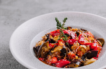 A plate of grilled vegetables on plate