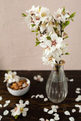 Obraz na płótnie Canvas Spring almond blossoms, vibrant flowers in full bloom